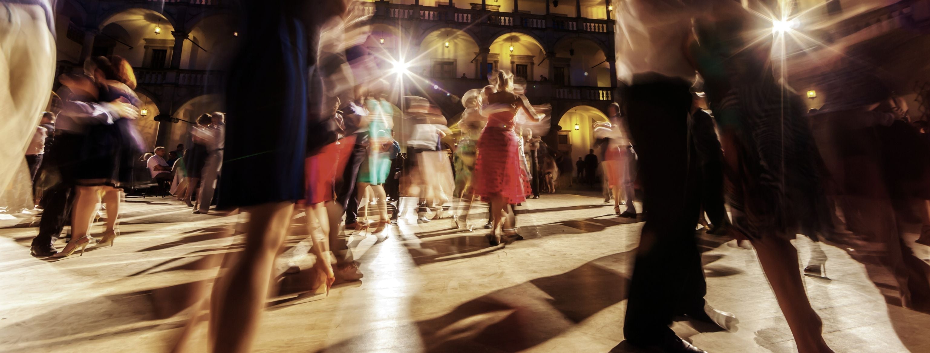 Argentine Tango Fashion for Social Dancers