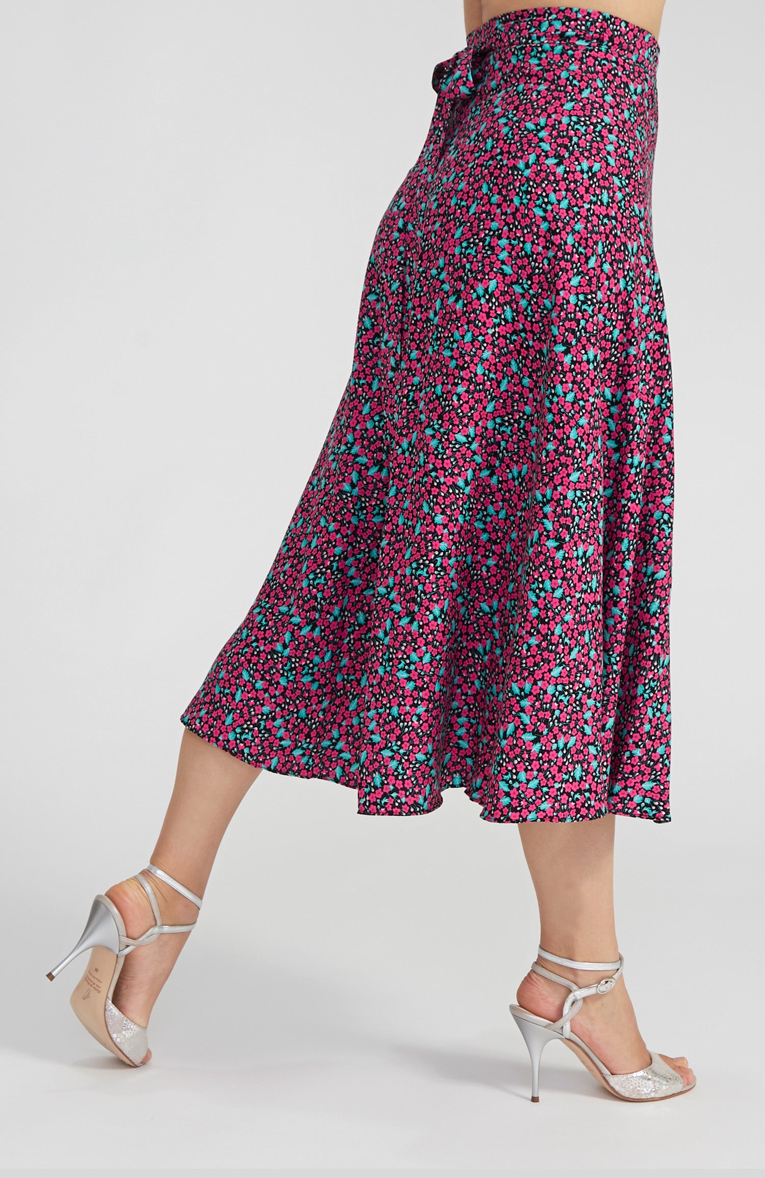 GINA Langer Wickelrock aus Viskose in Fuchsia Blossom