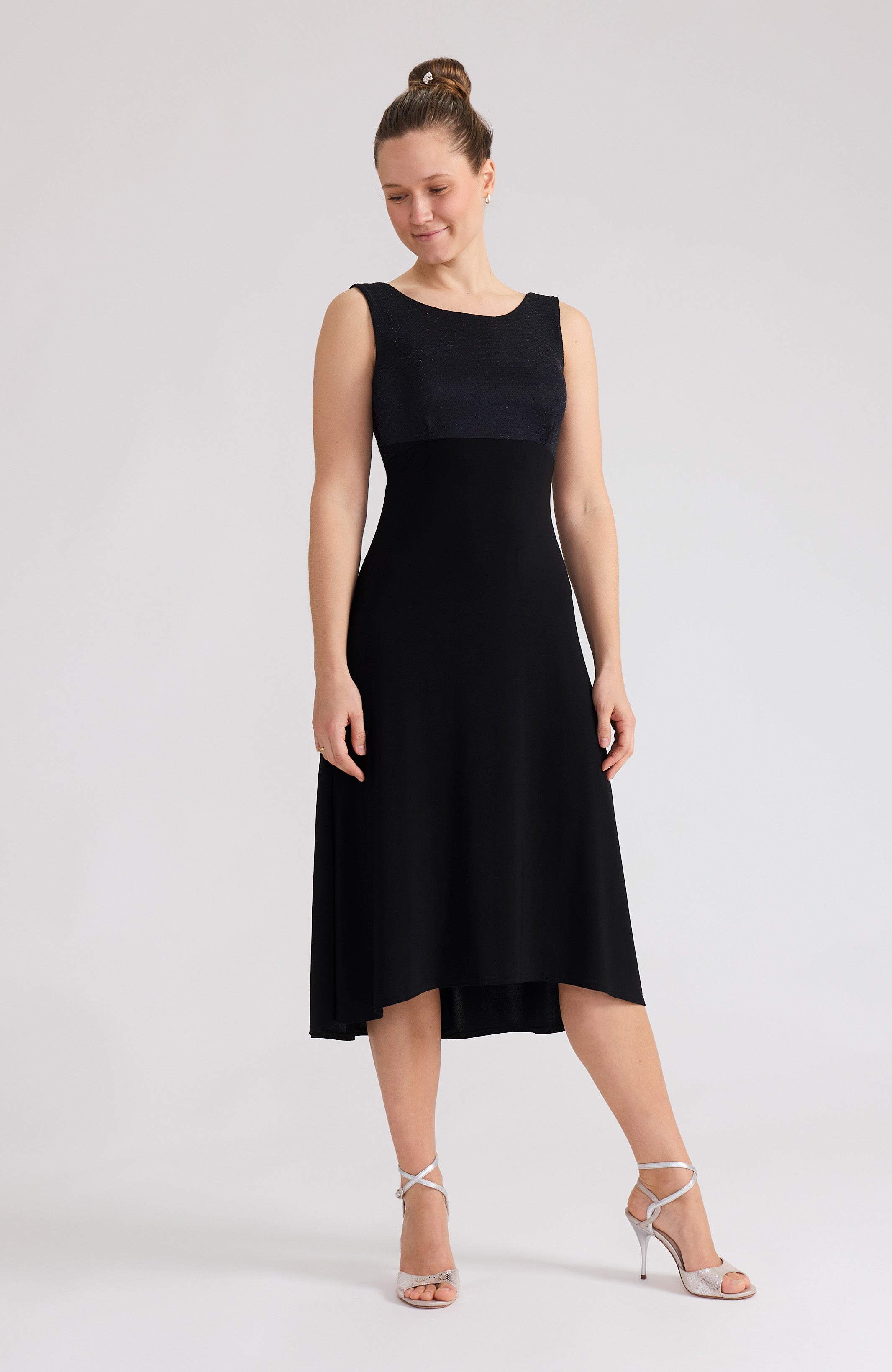 Robe de tango trapèze noire scintillante – NOELIA