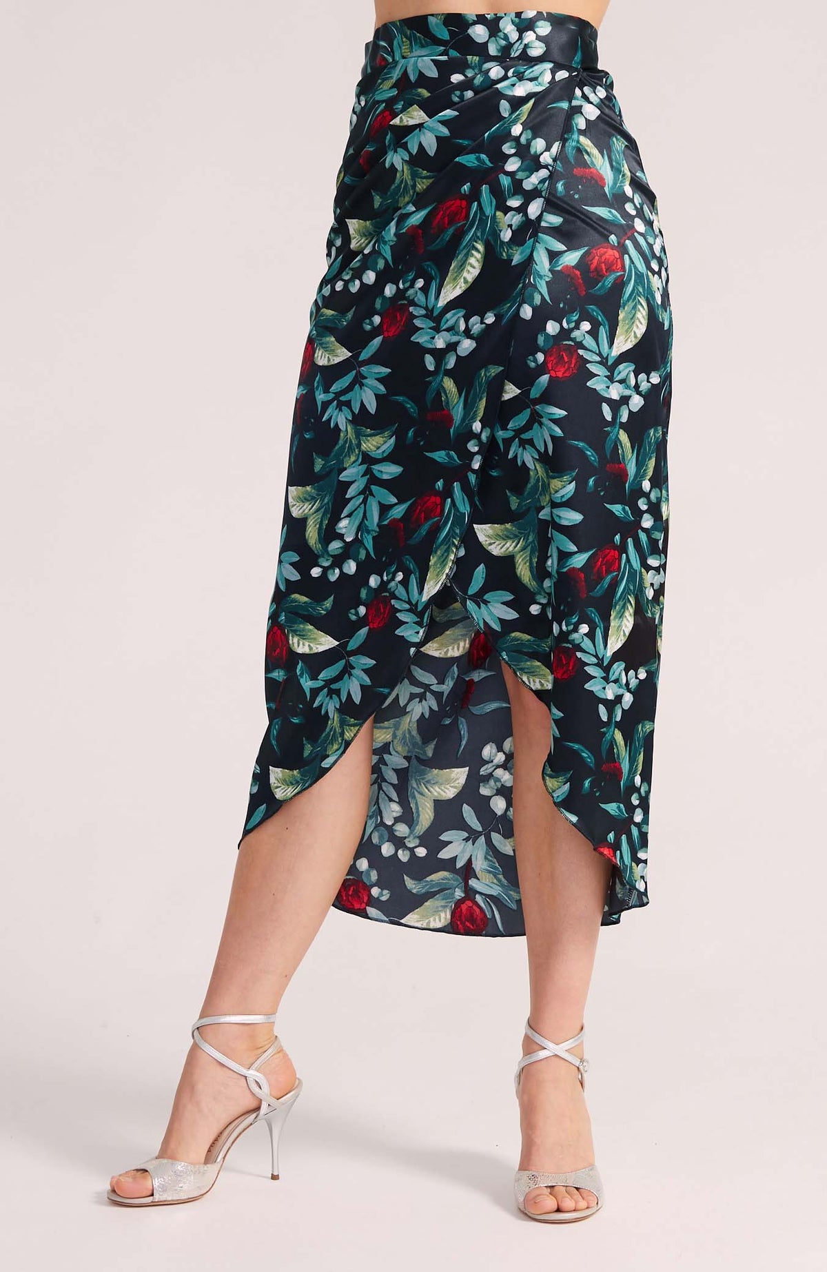 Satin Tango Wrap Skirt with Draped Detail in Red Blossoms on Navy Blue – JULIET