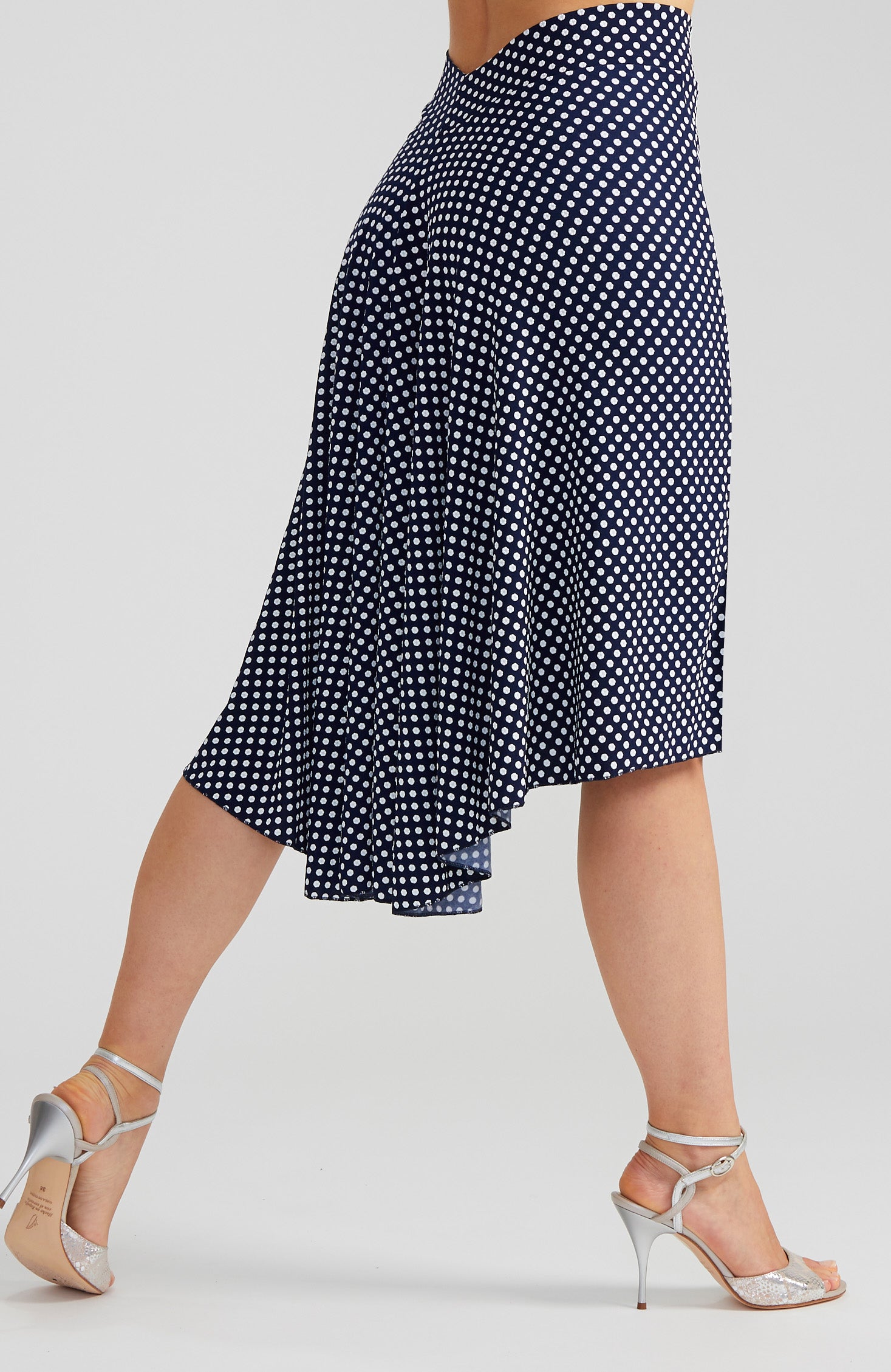 Jupe tango à pois bleu marine avec fente PAOLA