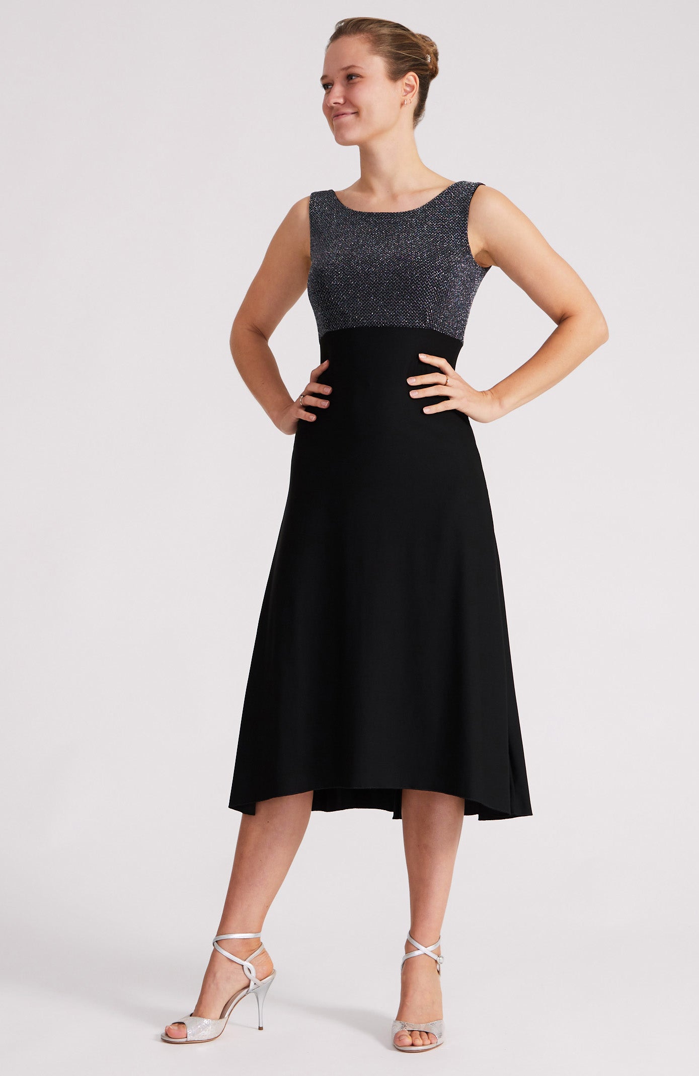 Robe de tango trapèze NOELIA en argent et noir
