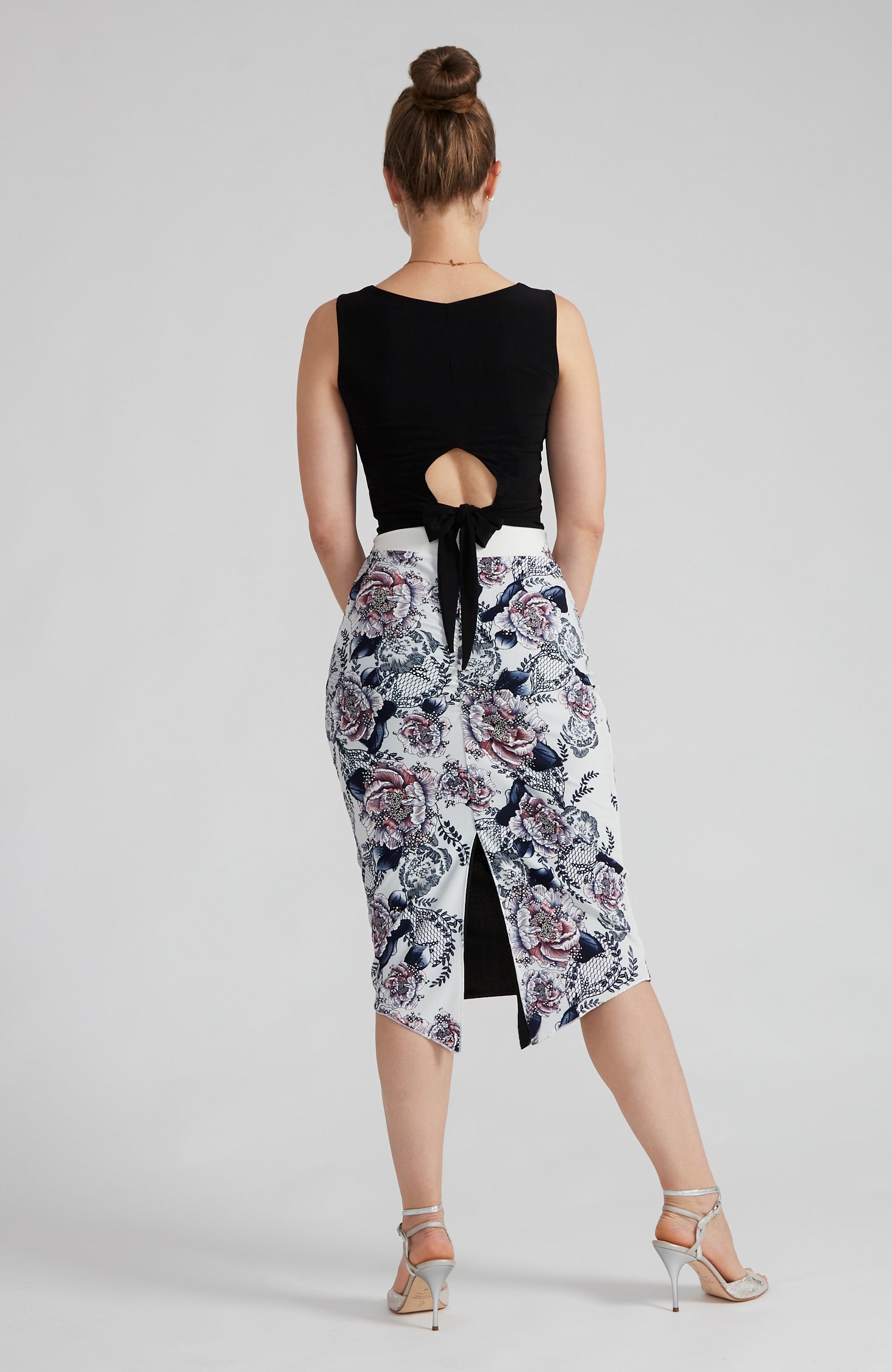 CLARISA Wendbarer Tangorock in Blumenprint & Schwarz