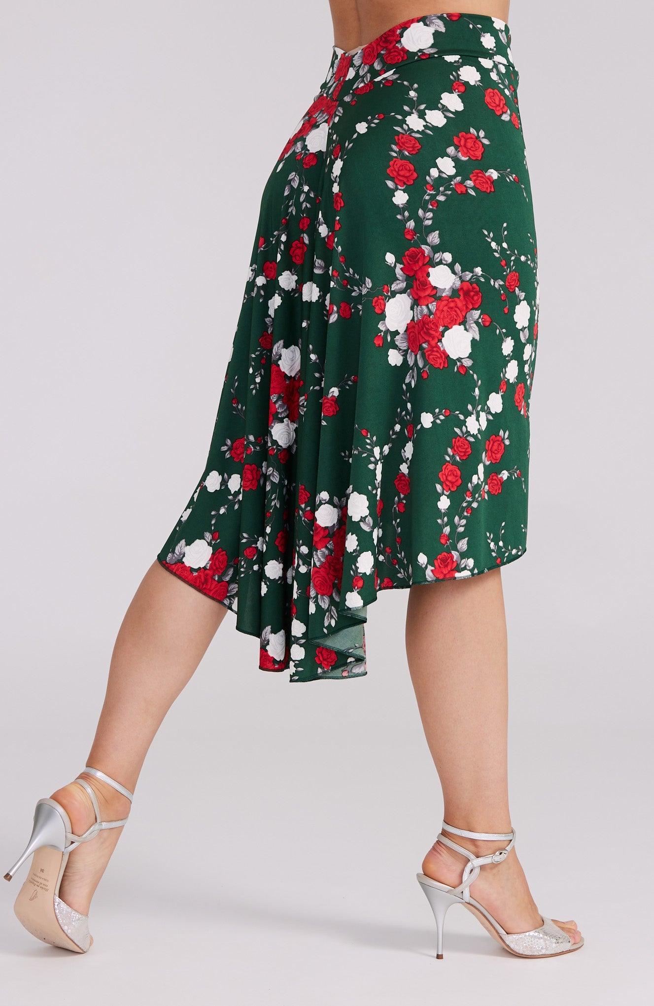 tango skirt in red rose vine print