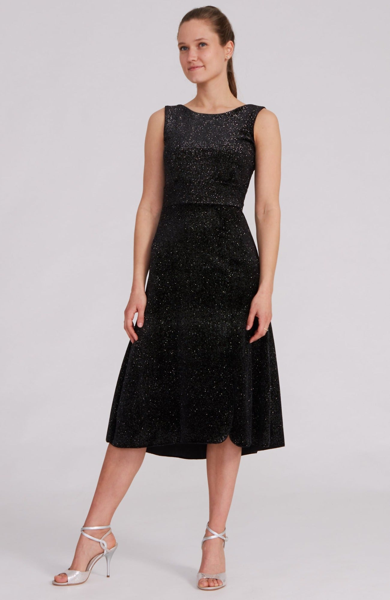 flow tango dress in black