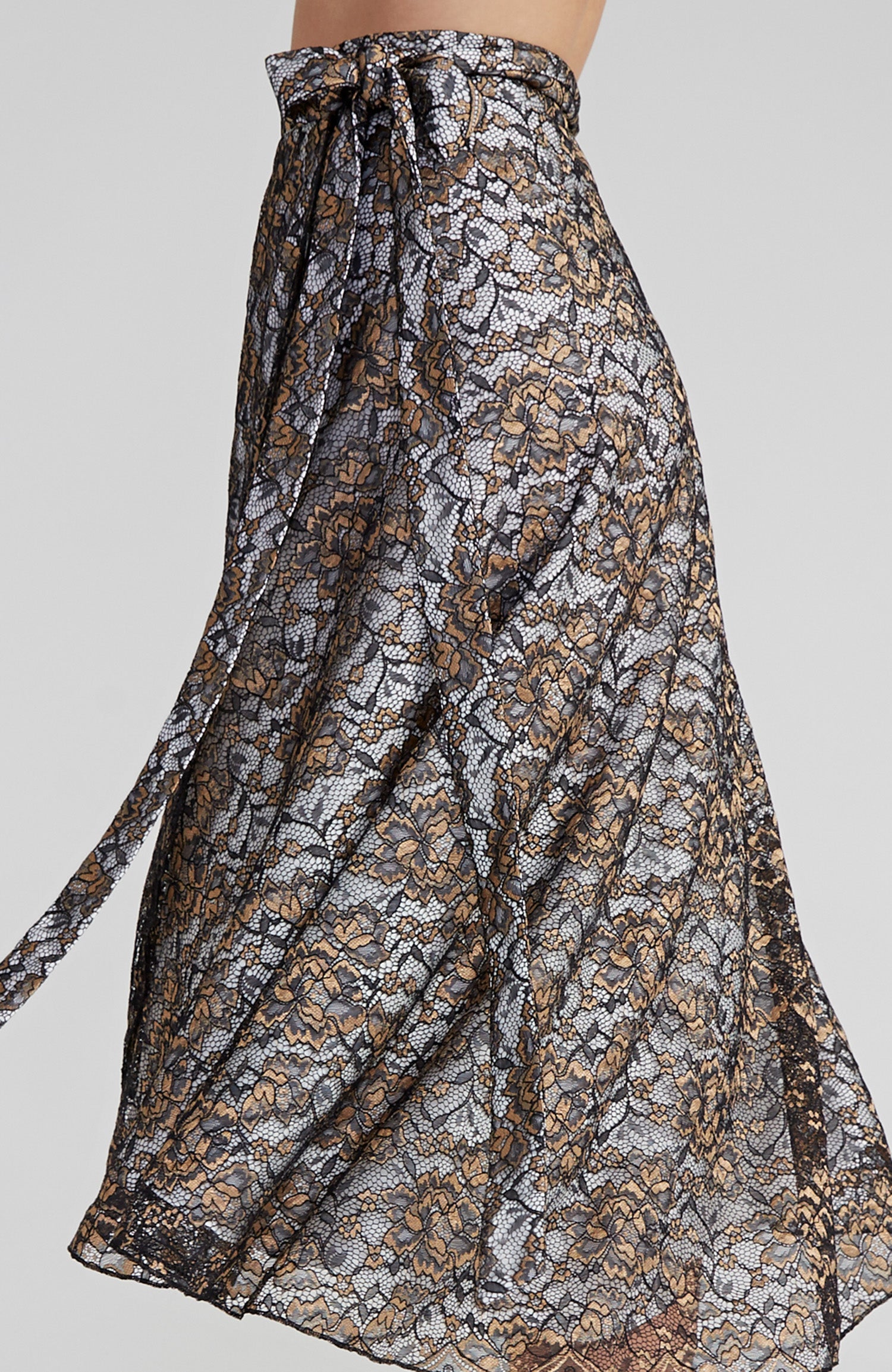 GINA Langer goldener Spitzen-Wickelrock