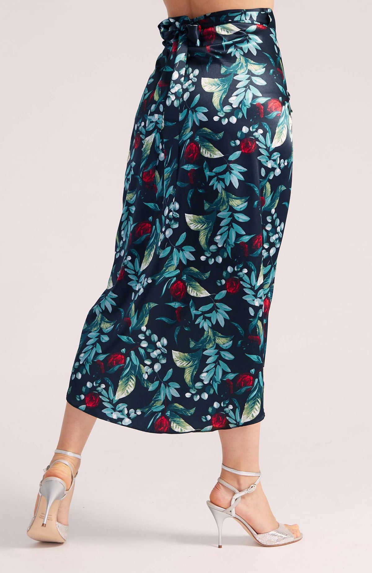 Satin Tango Wrap Skirt with Draped Detail in Red Blossoms on Navy Blue – JULIET