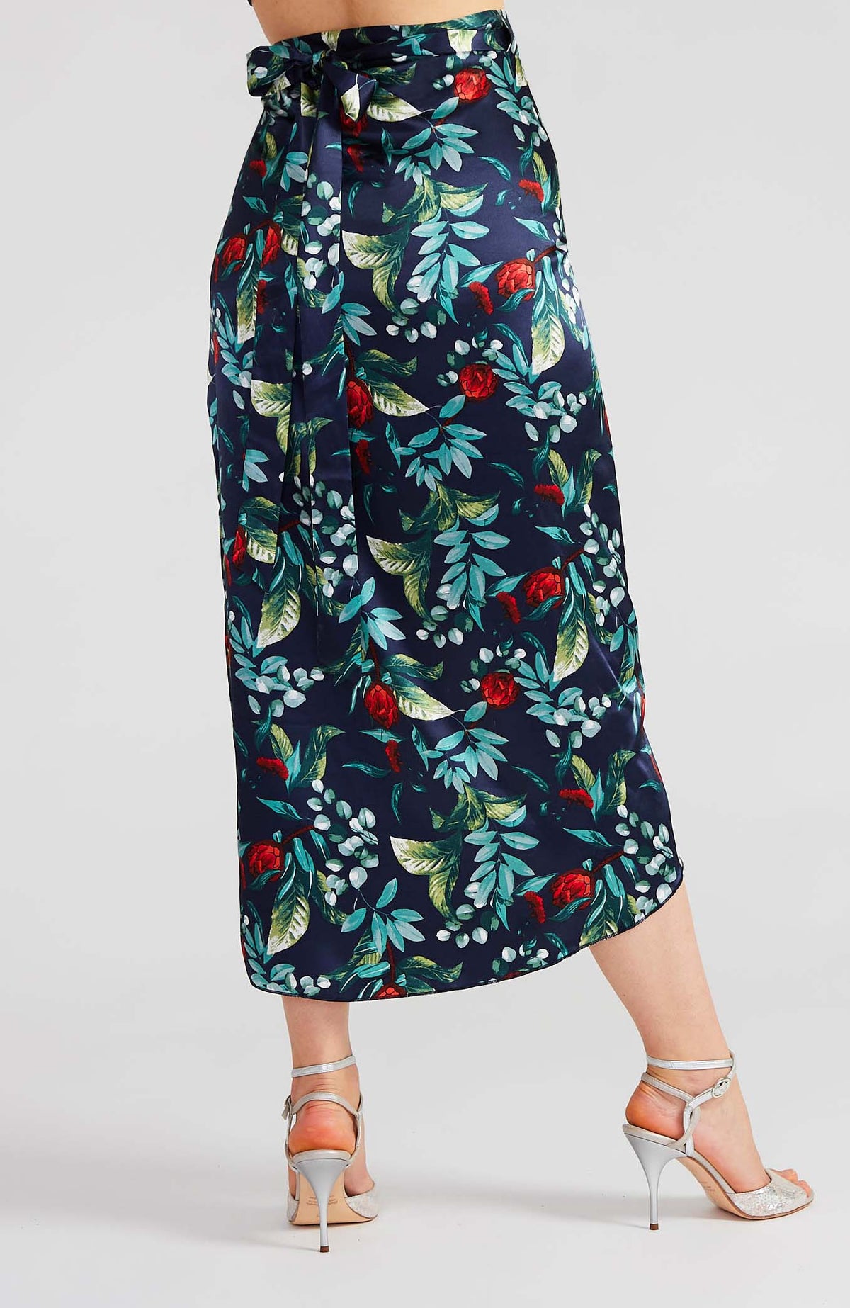 Satin Tango Wrap Skirt with Draped Detail in Red Blossoms on Navy Blue – JULIET
