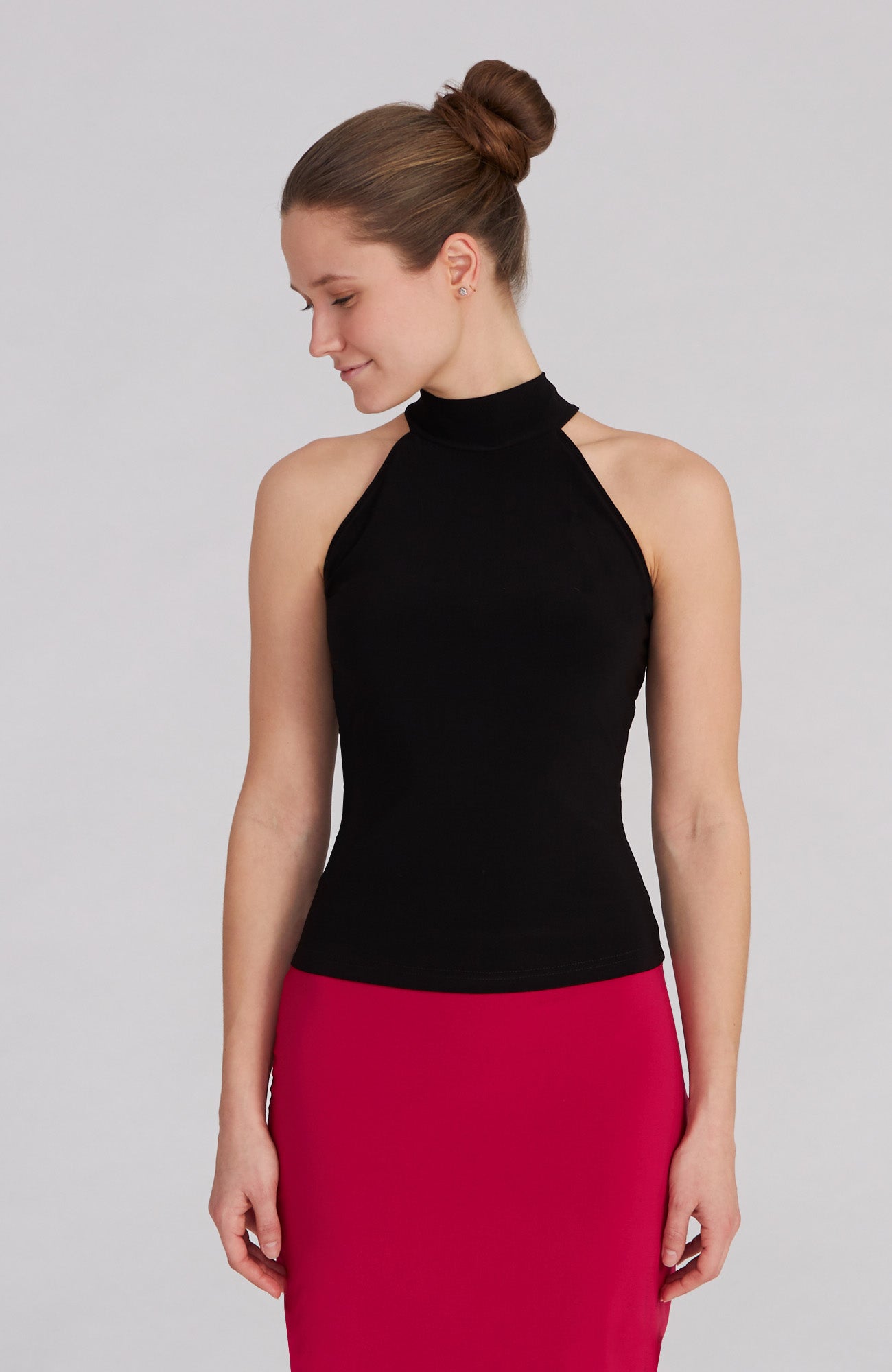 Fitted Neckholder Top in Black - STELLA