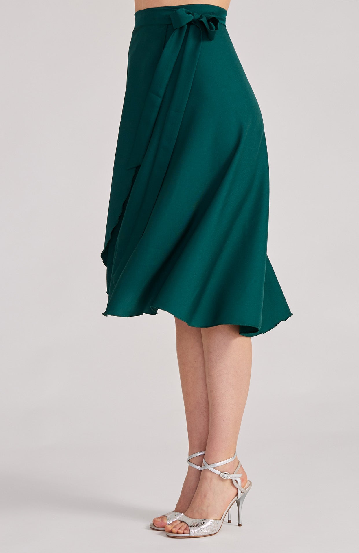 COCO Tango Wickelrock in Grünem Satin